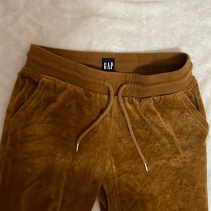 Gap flair crushed velvet sweats